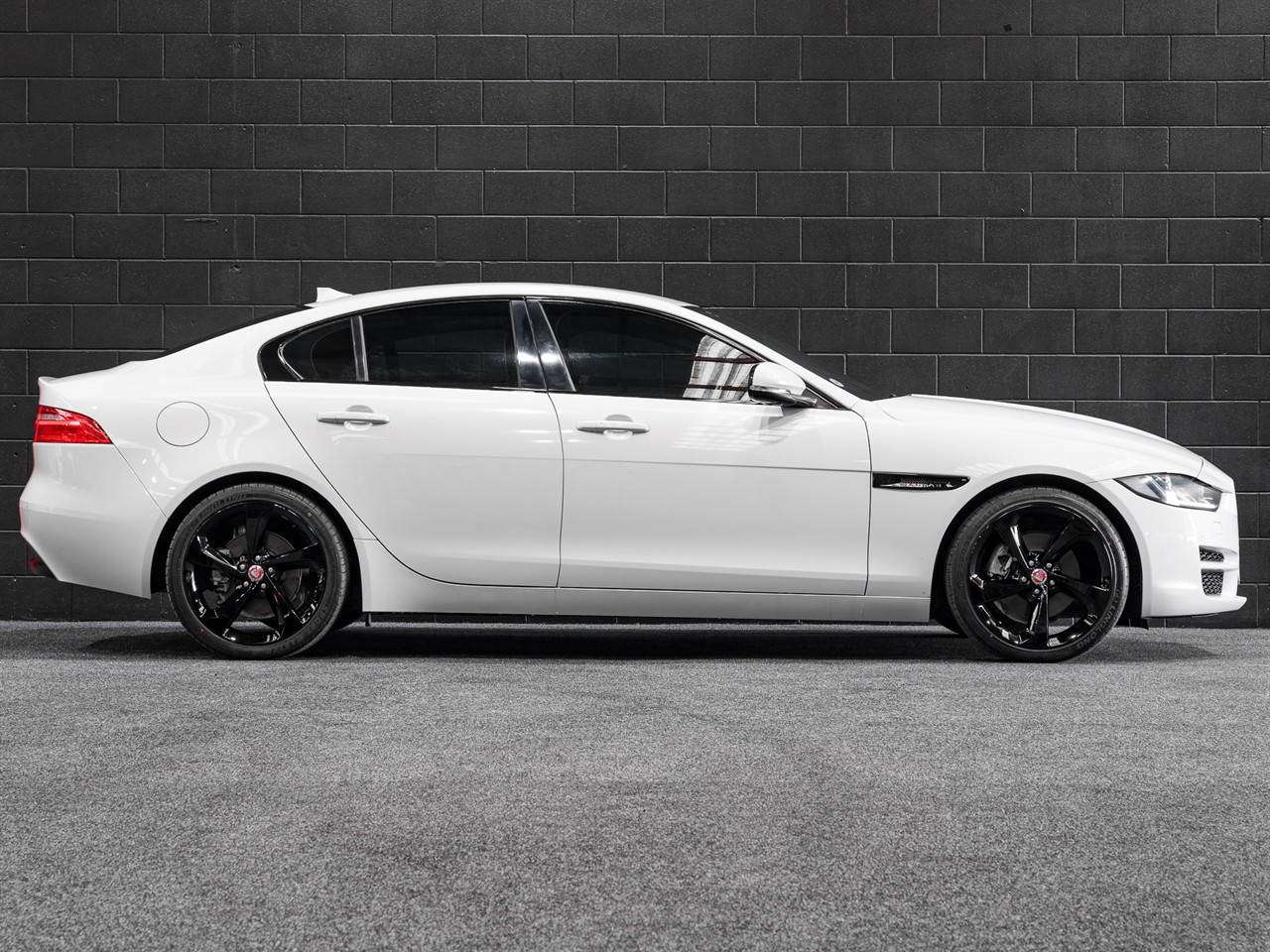 2016 Jaguar XE