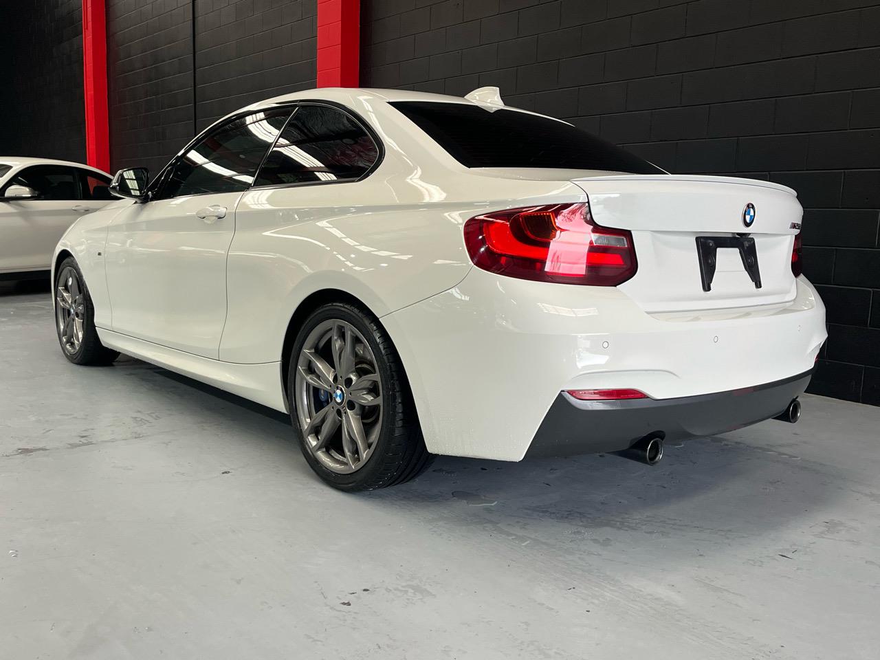 2016 BMW M235i