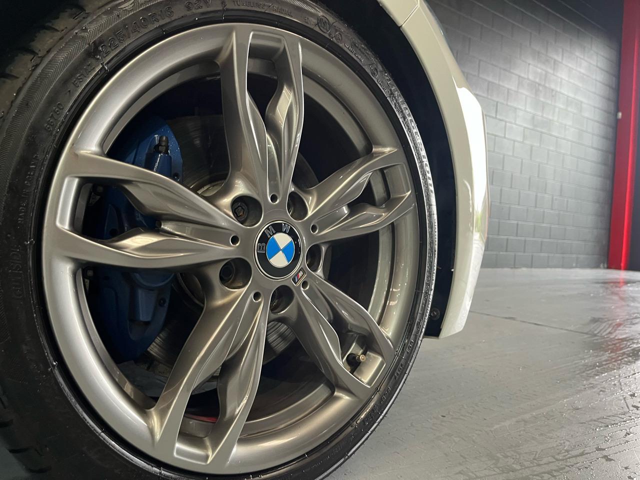 2016 BMW M235i