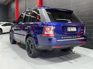 2010 Land Rover Range rover  - Thumbnail