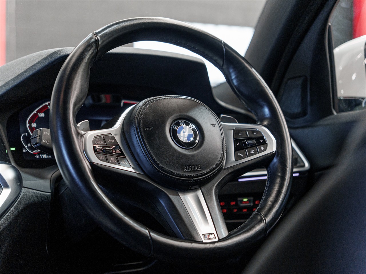 2021 BMW 320I