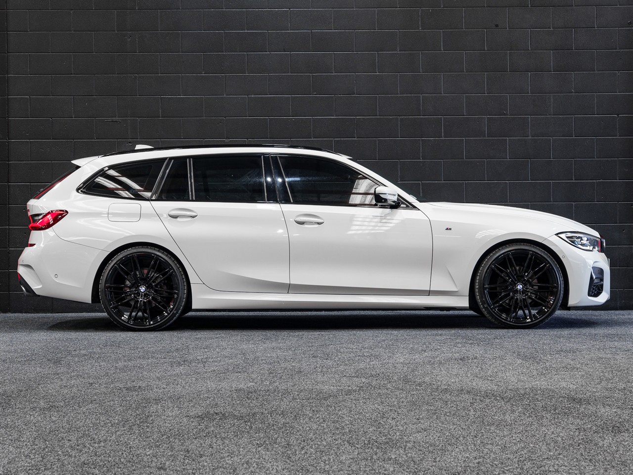 2021 BMW 320I
