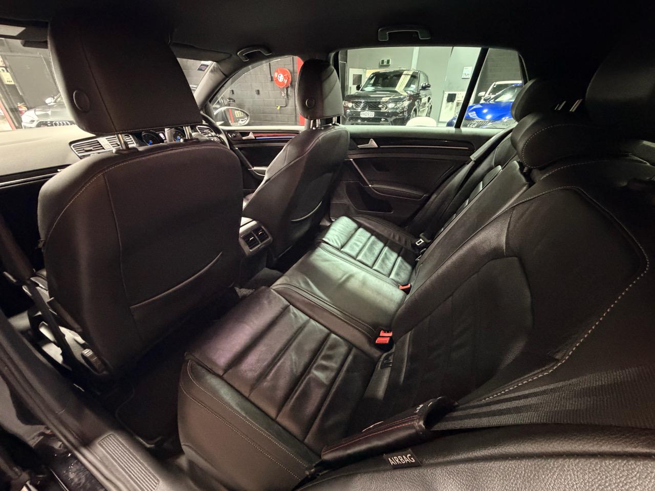 2014 Volkswagen GOLF