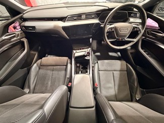 2021 Audi e-tron - Thumbnail