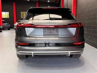 2021 Audi e-tron - Thumbnail