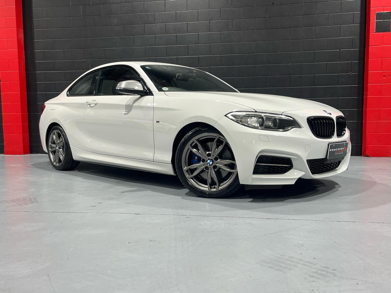 2016 BMW M235i