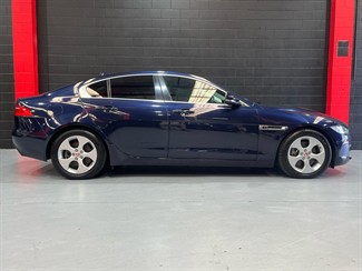 2017 Jaguar XE - Thumbnail
