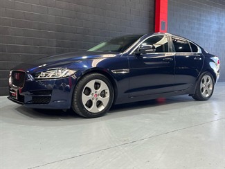 2017 Jaguar XE - Thumbnail