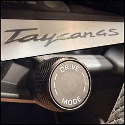 2021 Porsche Taycan - Thumbnail