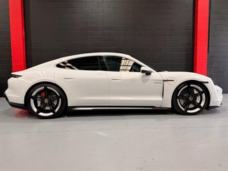 2021 Porsche Taycan - Thumbnail