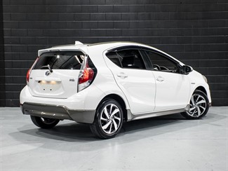 2015 TOYOTA Aqua - Thumbnail