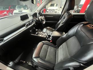 2017 Mazda CX-5 - Thumbnail
