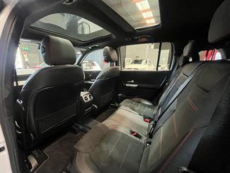 2022 Mercedes-Benz GLB 250 - Thumbnail