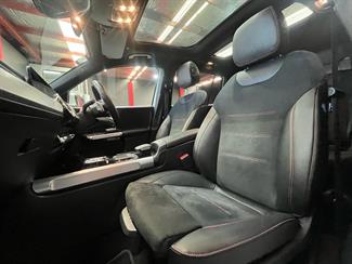 2022 Mercedes-Benz GLB 250 - Thumbnail