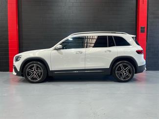 2022 Mercedes-Benz GLB 250 - Thumbnail
