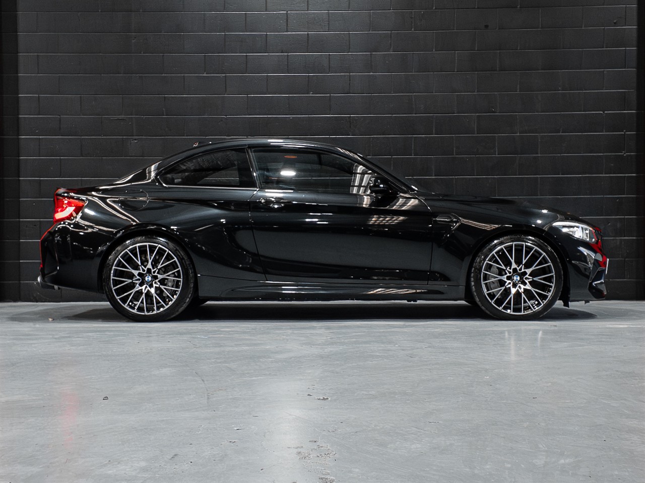 2019 BMW M2