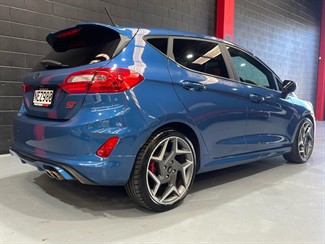 2020 Ford Fiesta - Thumbnail