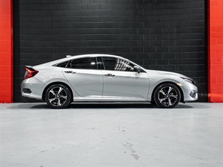 2017 Honda Civic - Thumbnail