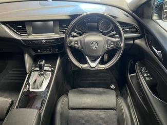 2018 Holden Commodore - Thumbnail
