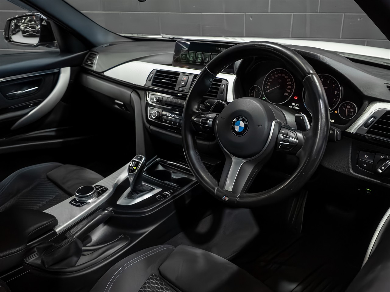 2017 BMW 320I