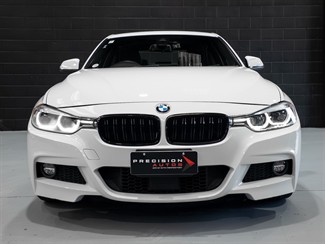 2017 BMW 320I - Thumbnail