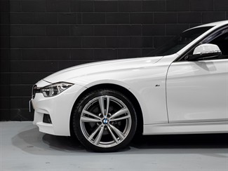 2017 BMW 320I - Thumbnail