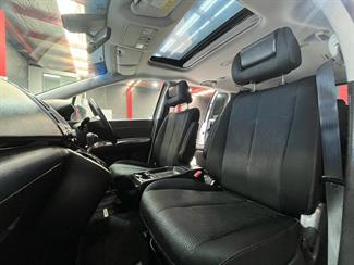 2009 Mazda MPV - Thumbnail