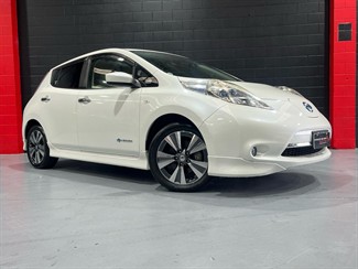 2016 Nissan Leaf - Thumbnail