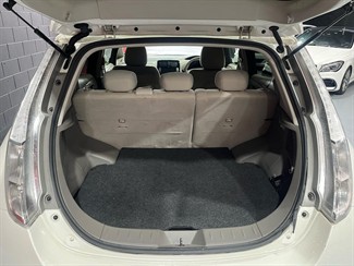 2016 Nissan Leaf - Thumbnail