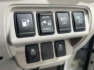 2016 Nissan Leaf - Thumbnail