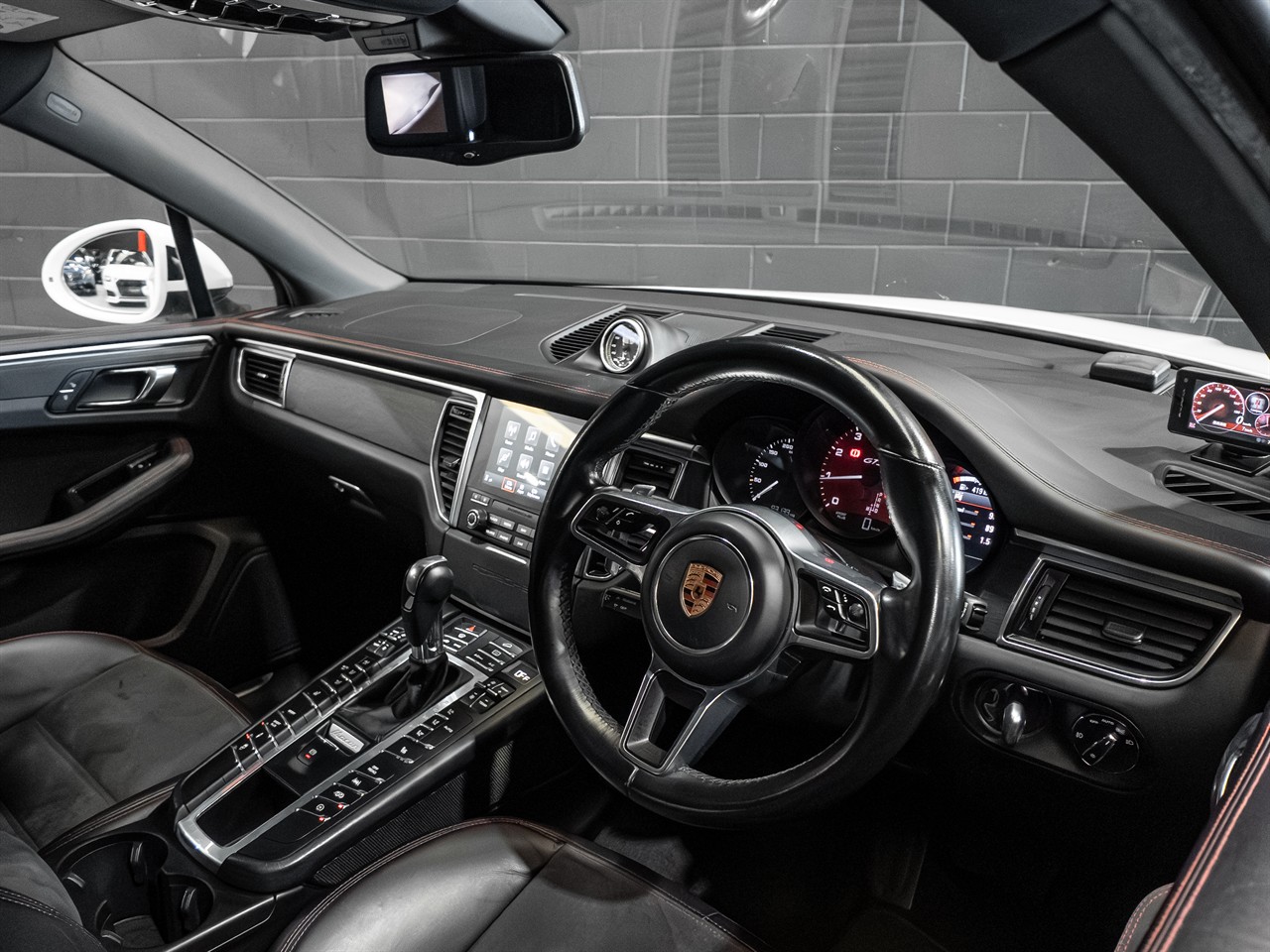 2017 Porsche Macan