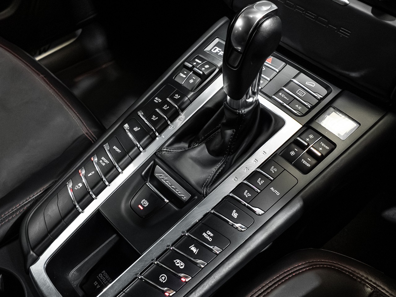 2017 Porsche Macan