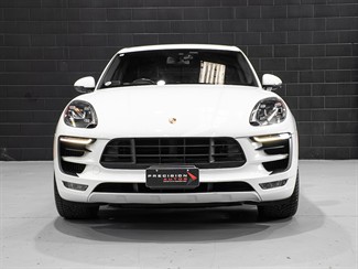 2017 Porsche Macan - Thumbnail
