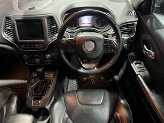 2019 Jeep Cherokee - Thumbnail