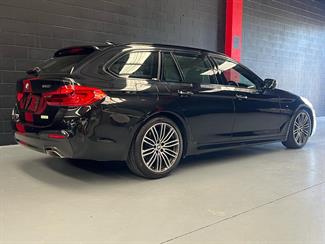 2017 BMW 530i - Thumbnail