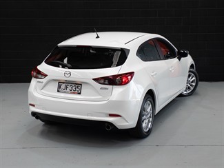 2017 Mazda Mazda3 - Thumbnail