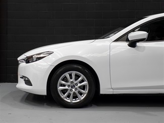 2017 Mazda Mazda3 - Thumbnail