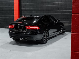 2016 Jaguar XE - Thumbnail