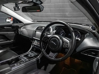 2016 Jaguar XE - Thumbnail