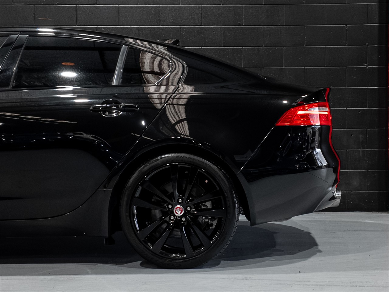 2016 Jaguar XE