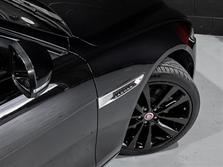 2016 Jaguar XE - Thumbnail