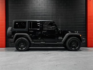2018 Jeep Wrangler Unlimited - Thumbnail
