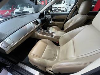 2013 Jaguar XF - Thumbnail
