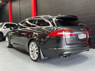 2013 Jaguar XF - Thumbnail