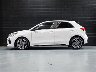 2018 Kia Rio - Thumbnail