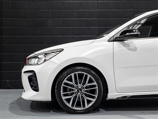 2018 Kia Rio - Thumbnail