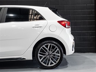 2018 Kia Rio - Thumbnail