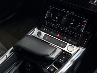 2020 Audi e-tron - Thumbnail