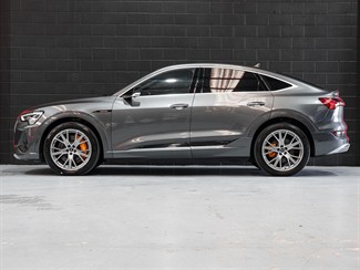 2020 Audi e-tron - Thumbnail