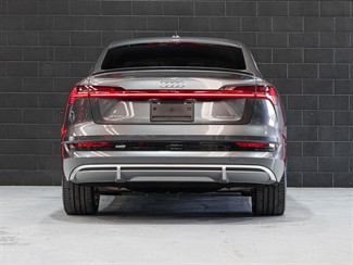 2020 Audi e-tron - Thumbnail